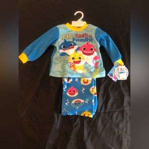 Baby baby shark pajamas 2 piece set